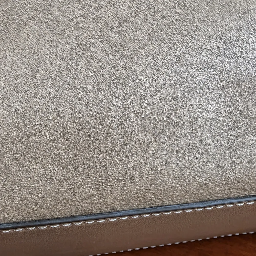 Etienne Aigner Tan Leather Hobo Shoulder Bag Minimalist Y2K